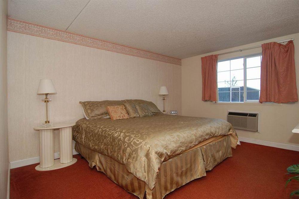 ナイツ イン グランド フォークス Nd グランドフォークス 部屋 写真